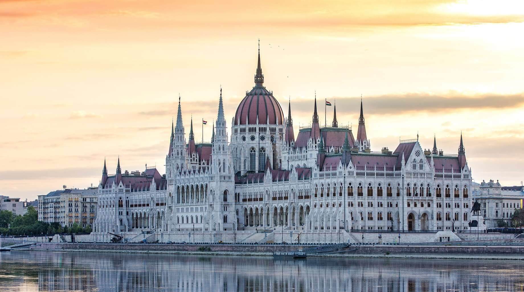 Országház (Parlament)